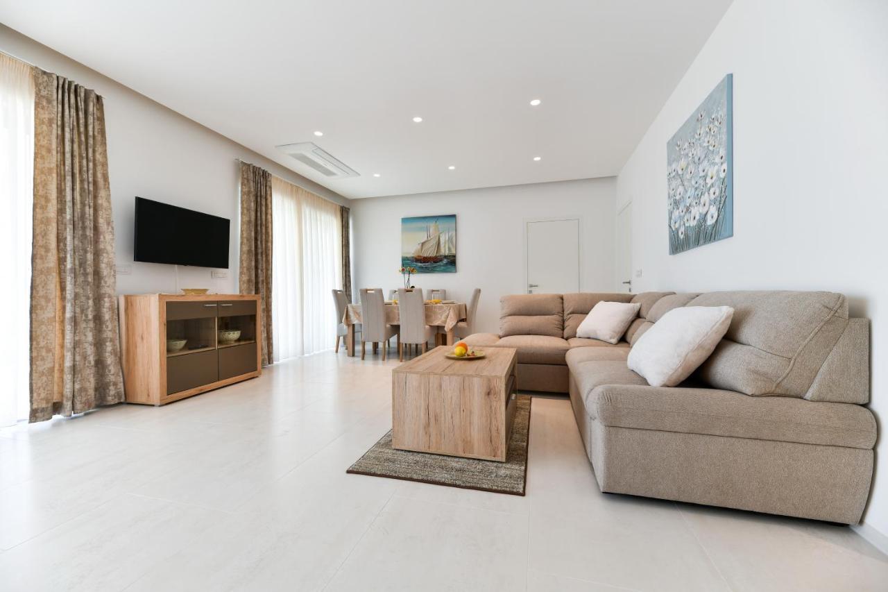 "Babe" Beachfront Residence Sukošan المظهر الخارجي الصورة
