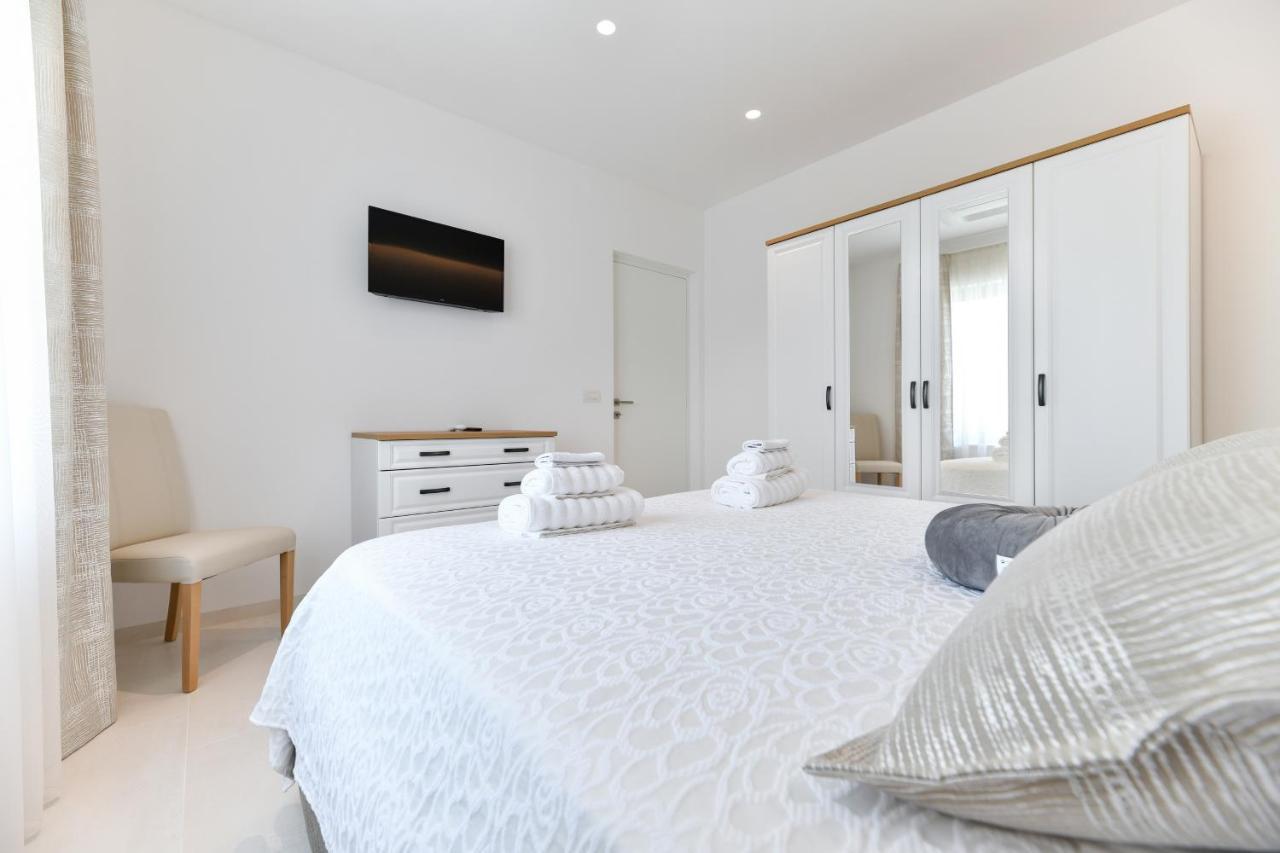 "Babe" Beachfront Residence Sukošan المظهر الخارجي الصورة